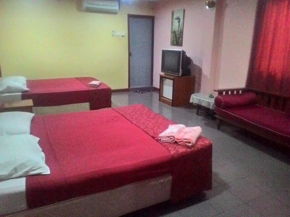 Hotel Dj Palace Lumut Zewnętrze zdjęcie