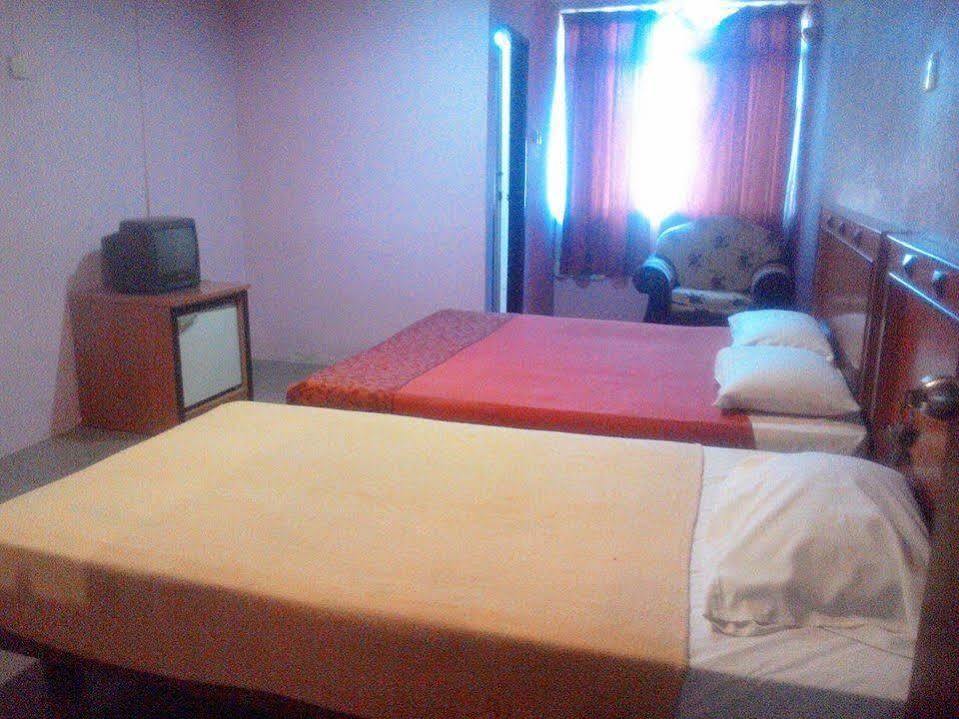 Hotel Dj Palace Lumut Zewnętrze zdjęcie